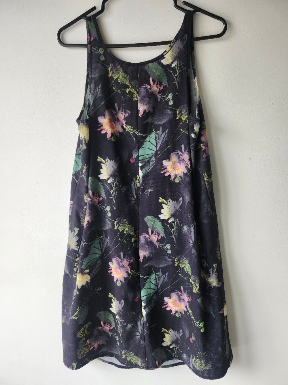 Oiselle Breezy Botanical Floral Technical Sheer Fabric Tank Dress w Pockets - Picture 4 of 16